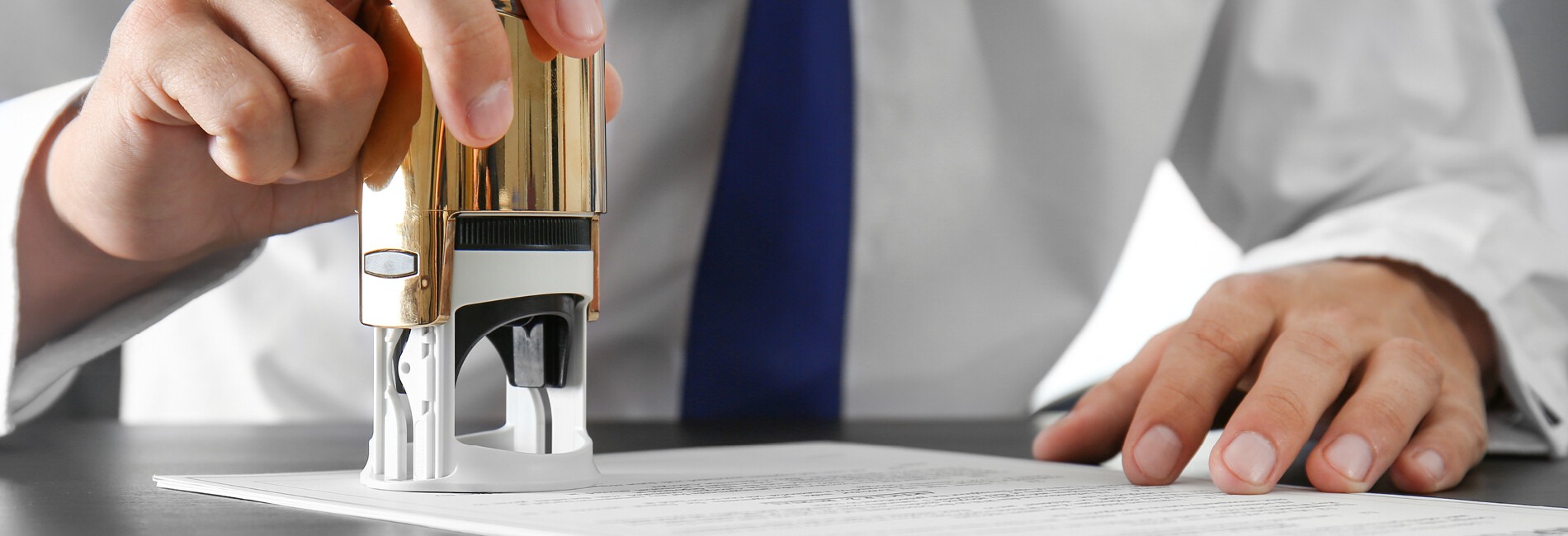 Handle Legal Support Paperwork Through Mobile Notary Professionals for Professional Offices